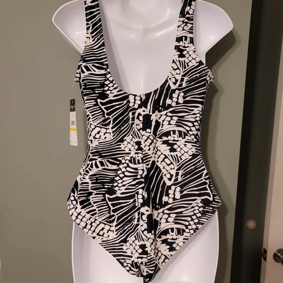 Emily B. Black white swim NWT - Picture 4 of 11